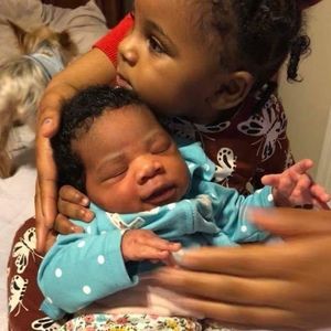 Meet your Posher, Brenda